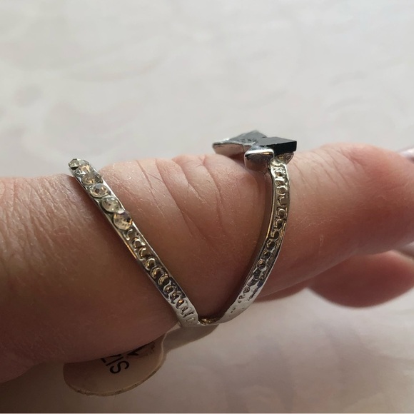 👀4/$25 Fun Double Tuxedo Ring Embellished Crystal Accent Black Bow Tie size 9 - Picture 3 of 6